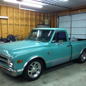 Meet your Posher, Pam